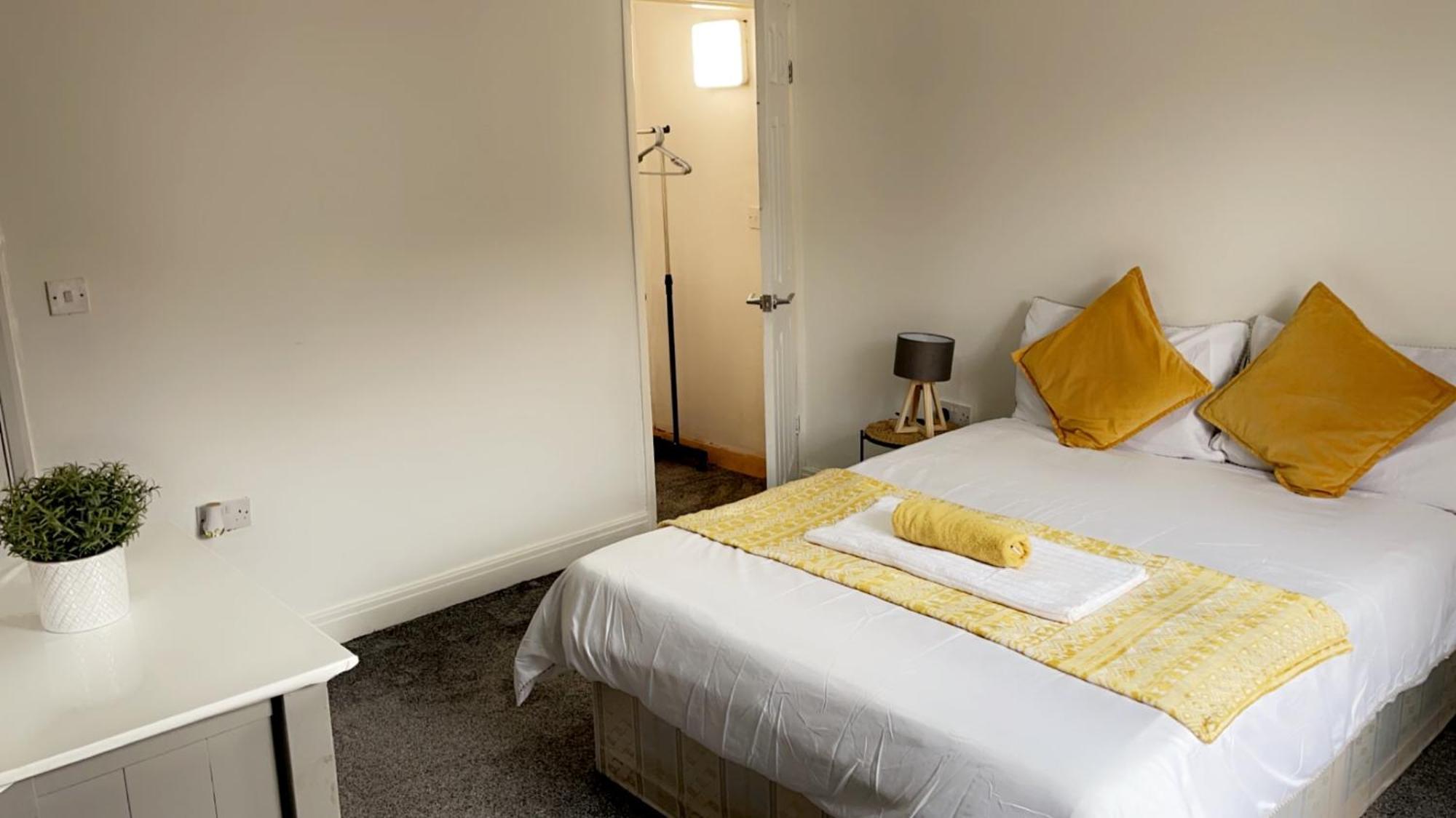 Herbert - Duplex Apartment Mexborough